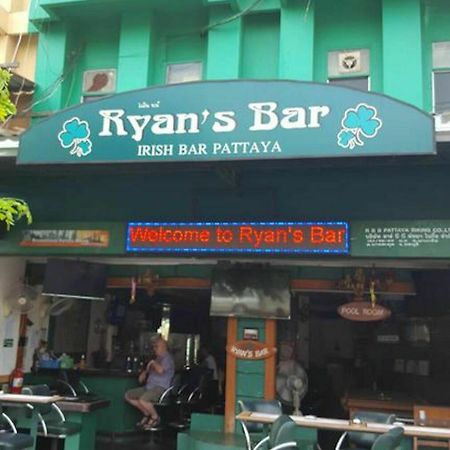 Ryan'S Bar Otel Pattaya Dış mekan fotoğraf