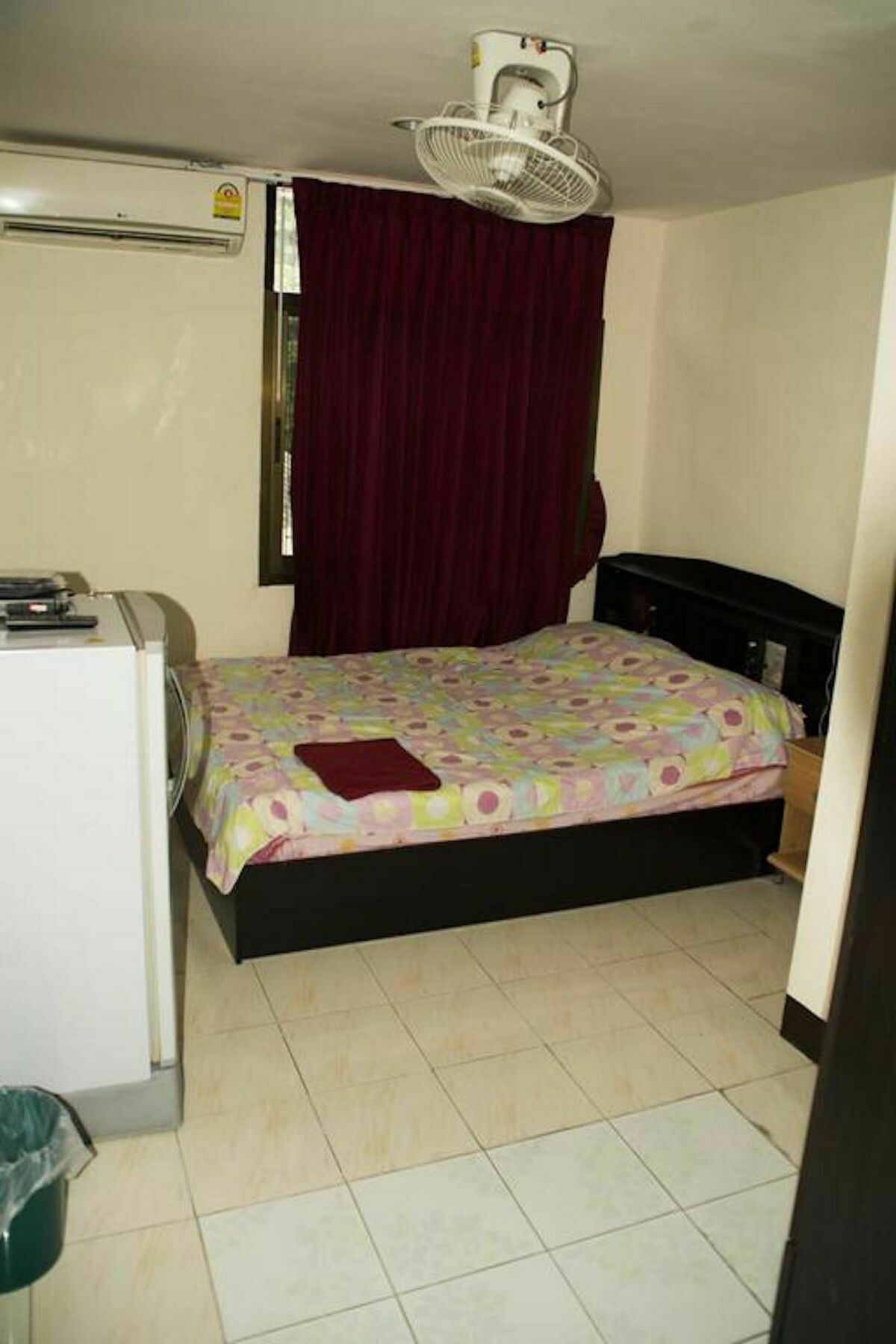 Ryan'S Bar Otel Pattaya Dış mekan fotoğraf