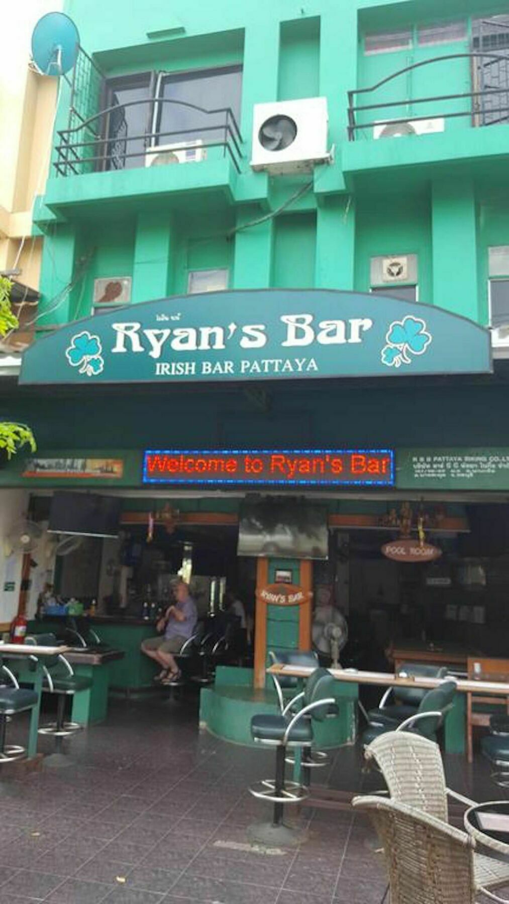 Ryan'S Bar Otel Pattaya Dış mekan fotoğraf