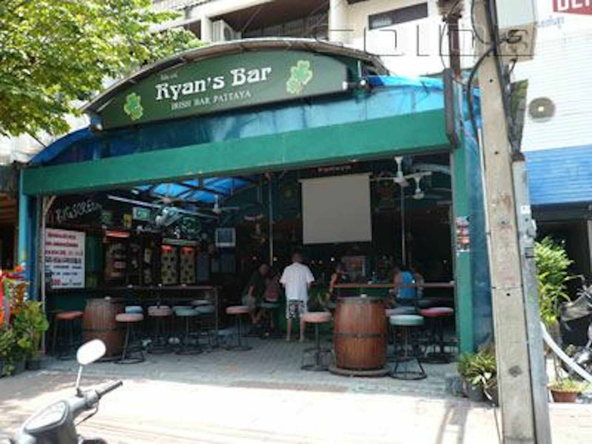 Ryan'S Bar Otel Pattaya Dış mekan fotoğraf